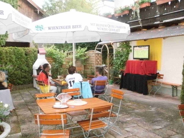 Hubertus Biergarten