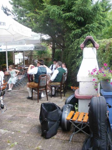 Hubertus Biergarten