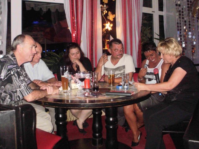 Karaoke im Tanzcafe Hubertus